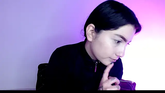 sophy rock online show from December 1, 2:55 pm