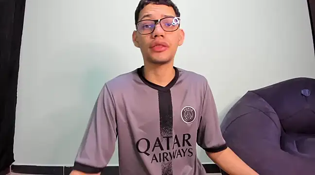 Diego-Monsalve online show from January 24, 2:18 am