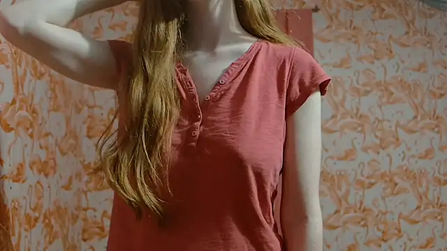 Snapshot of strawberrysmoothie chatting on September 25, 3:10 am strawberrysmoothie online show from September 25, 3:10 am