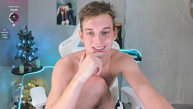 4ever dude online show from December 29, 9:39 am