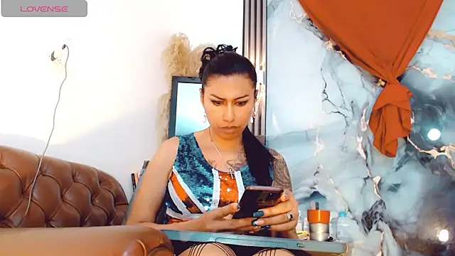 khiara moretti online show from September 11, 7:47 pm