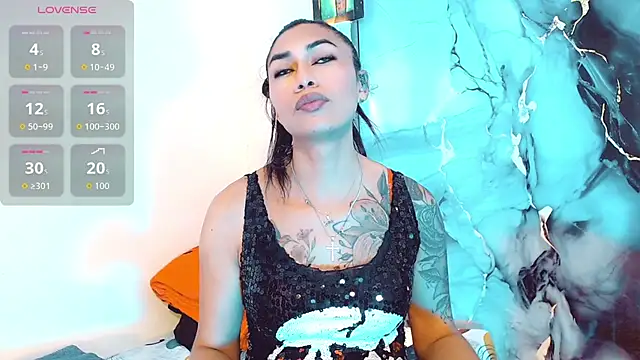 khiara moretti online show from November 22, 11:20 am