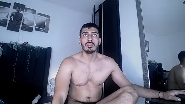 Snapshot of muscle_ares chatting on December 22, 3:33 pm muscle ares online show from December 22, 3:33 pm