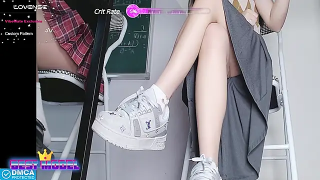 Snapshot of _Math_ chatting on February 7, 3:34 am Math online show from February 7, 3:34 am