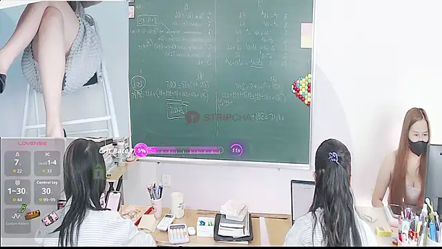 Snapshot of _Math_ chatting on November 3, 3:30 am Math online show from November 3, 3:30 am