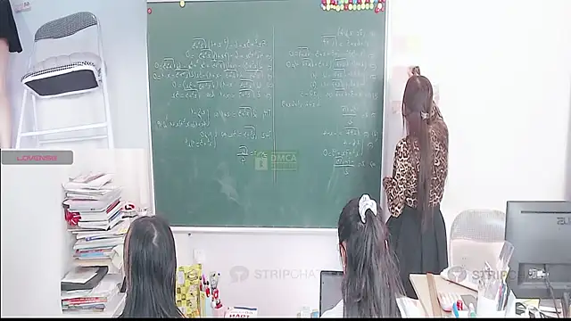 Snapshot of _Math_ chatting on November 17, 3:01 am Math online show from November 17, 3:01 am