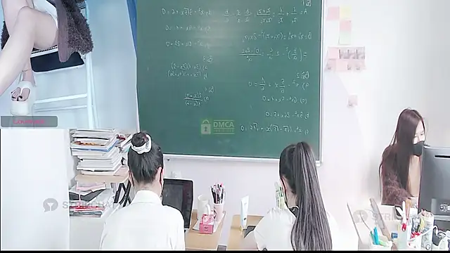 Snapshot of _Math_ chatting on November 21, 1:04 am Math online show from November 21, 1:04 am