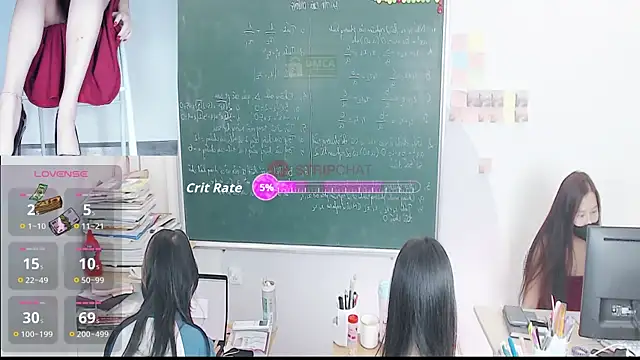 Snapshot of _Math_ chatting on November 25, 10:48 am Math online show from November 25, 10:48 am