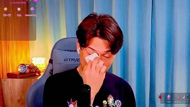 HARU-outdoor-x online show from March 29, 2:28 pm