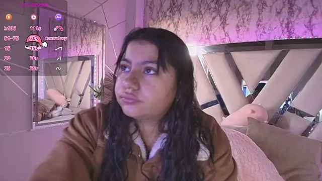 Miaa Smiith1 online show from December 14, 11:39 am