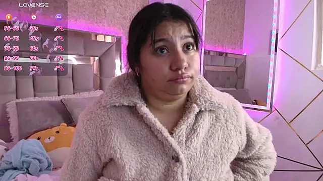 Miaa Smiith1 online show from January 9, 11:36 am