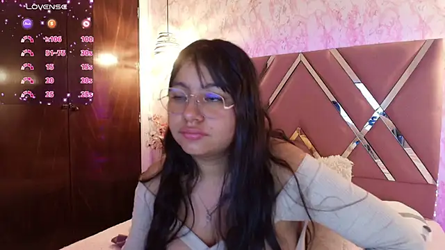 Miaa Smiith1 online show from February 15, 12:11 pm