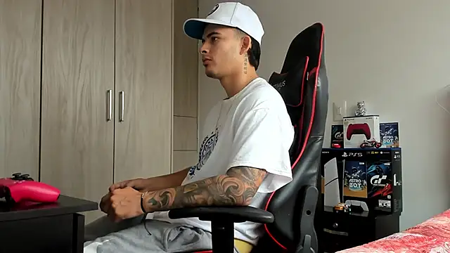 Snapshot of jacob_firexx chatting on November 2, 4:09 pm jacob firexx online show from November 2, 4:09 pm