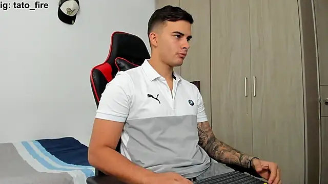 Snapshot of jacob_firexx chatting on November 18, 6:12 pm jacob firexx online show from November 18, 6:12 pm