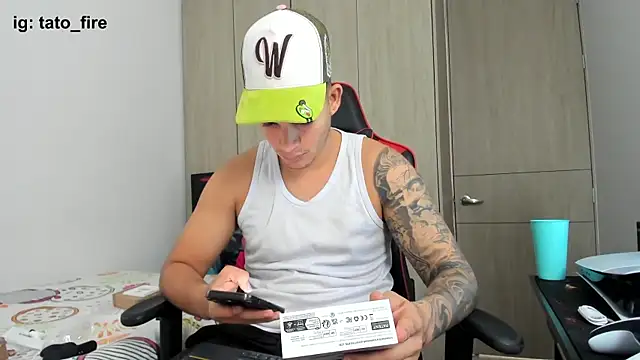 Snapshot of jacob_firexx chatting on November 20, 5:23 pm jacob firexx online show from November 20, 5:23 pm