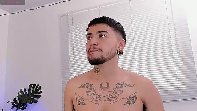 Snapshot of ftmphilip_ chatting on October 23, 3:55 pm ftmphilip online show from October 23, 3:55 pm