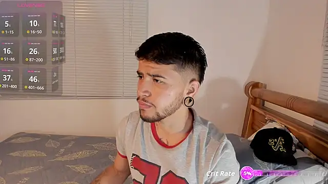 Snapshot of ftmphilip_ chatting on November 4, 12:10 am ftmphilip online show from November 4, 12:10 am