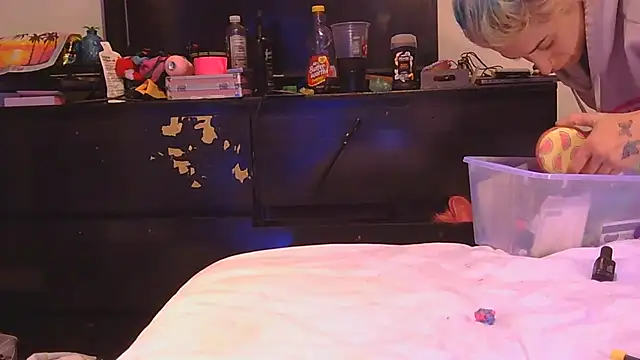 watermellonpussy online show from October 29, 7:48 pm