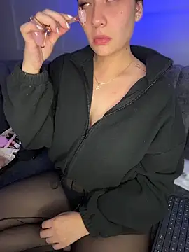 Snapshot of GabriellaFerrer chatting on October 31, 10:05 am GabriellaFerrer online show from October 31, 10:05 am