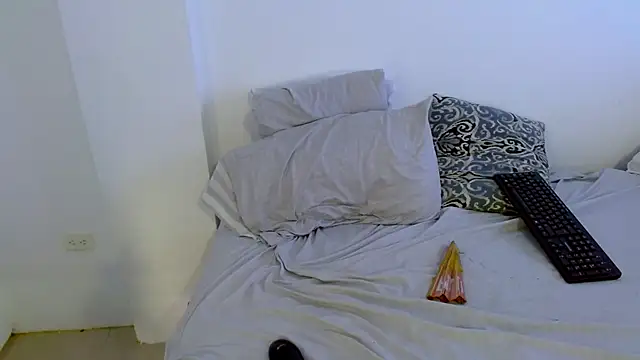 samanta r  online show from February 10, 7:28 pm