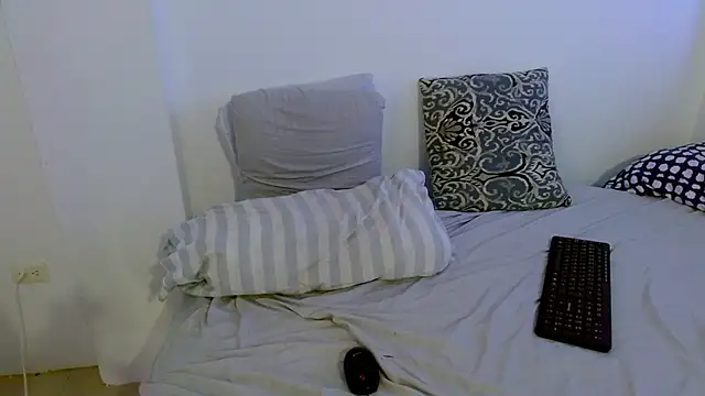 samanta r  online show from February 15, 6:23 pm