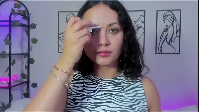 Megan Rodrigo online show from February 6, 7:40 pm