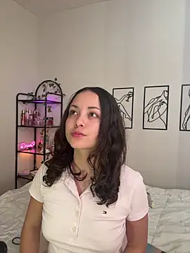 Megan Rodrigo online show from November 23, 7:24 pm