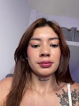 Snapshot of Roxanne_08 chatting on March 14, 6:32 am Roxanne 08 online show from March 14, 6:32 am