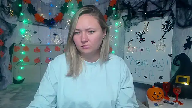 SallyVerda online show from October 26, 6:14 pm