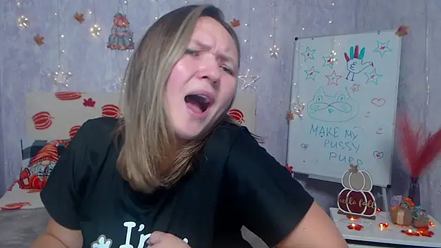 SallyVerda online show from November 24, 6:51 pm