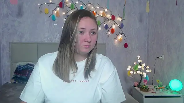 SallyVerda online show from April 3, 5:55 pm