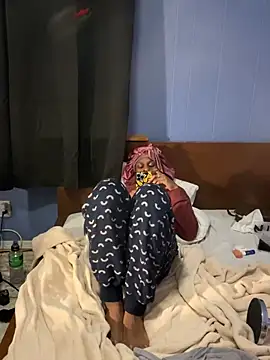 Snapshot of ninaperry777 chatting on December 9, 7:28 am ninaperry777 online show from December 9, 7:28 am