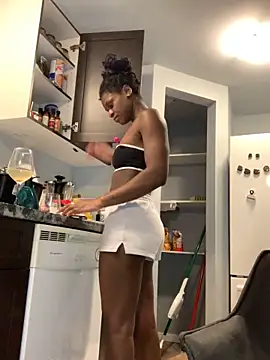 Snapshot of ninaperry777 chatting on February 28, 5:59 am ninaperry777 online show from February 28, 5:59 am