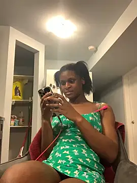 Snapshot of ninaperry777 chatting on March 7, 4:46 am ninaperry777 online show from March 7, 4:46 am