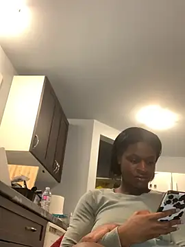 Snapshot of ninaperry777 chatting on March 16, 8:11 pm ninaperry777 online show from March 16, 8:11 pm