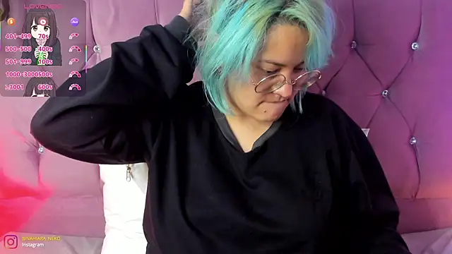 Snapshot of lucky-leah chatting on March 22, 4:35 am lucky-leah online show from March 22, 4:35 am