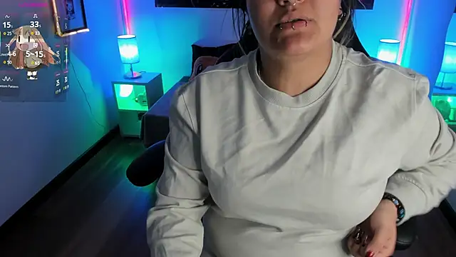 Snapshot of lucky-leah chatting on November 26, 3:40 am lucky-leah online show from November 26, 3:40 am