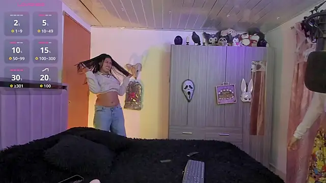 Snapshot of Kayla_foxxy chatting on October 23, 5:18 am Kayla foxxy online show from October 23, 5:18 am