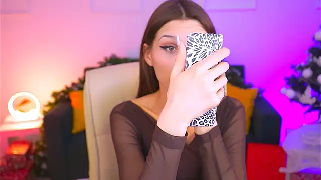 Snapshot of MollyPerry chatting on January 13, 4:08 pm MollyPerry online show from January 13, 4:08 pm