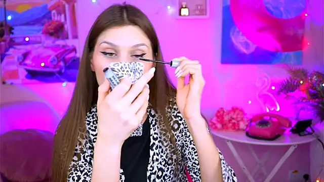 Snapshot of MollyPerry chatting on January 15, 4:11 pm MollyPerry online show from January 15, 4:11 pm