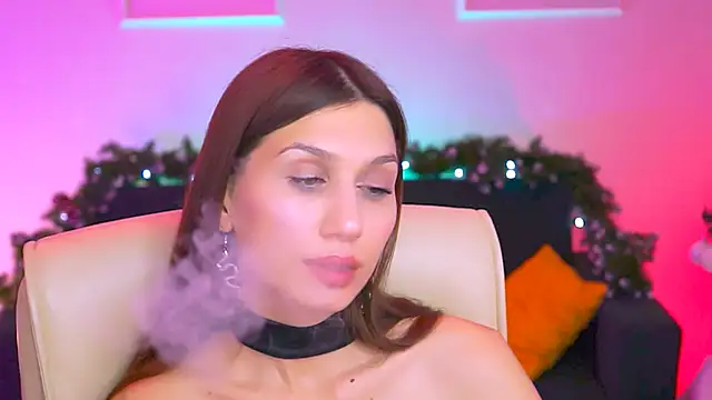 Snapshot of MollyPerry chatting on January 22, 1:10 am MollyPerry online show from January 22, 1:10 am