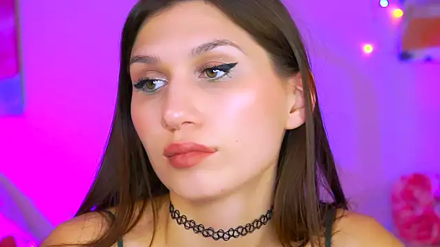 Snapshot of MollyPerry chatting on March 8, 7:09 pm MollyPerry online show from March 8, 7:09 pm