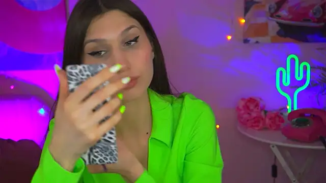 Snapshot of MollyPerry chatting on March 11, 4:07 pm MollyPerry online show from March 11, 4:07 pm