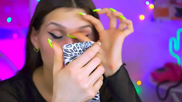 Snapshot of MollyPerry chatting on March 12, 7:17 pm MollyPerry online show from March 12, 7:17 pm