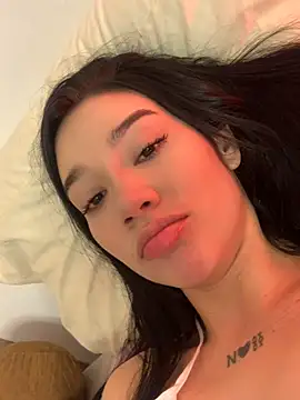 Ambar R0SSE online show from February 17, 2:53 am