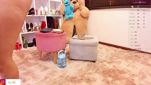 kariina  22 online show from September 17, 9:16 pm