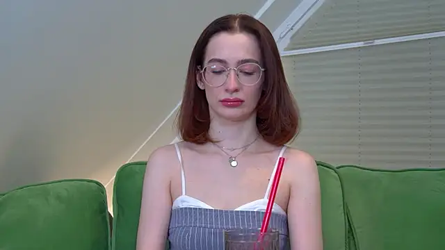 MarieKarma online show from March 14, 9:32 pm