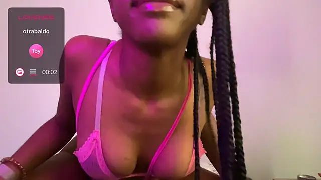 Snapshot of JordanSilk chatting on December 21, 3:20 pm JordanSilk online show from December 21, 3:20 pm