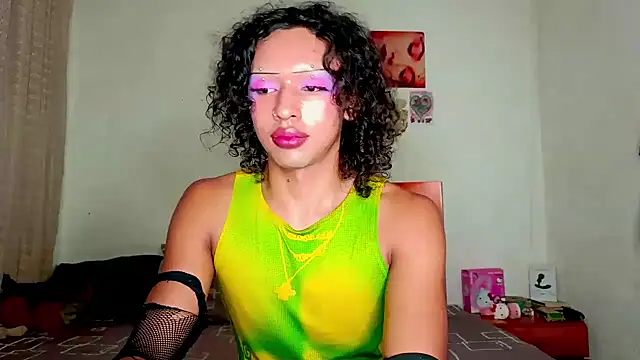 Snapshot of angelsdustxxx chatting on February 14, 11:10 am angelsdustxxx online show from February 14, 11:10 am