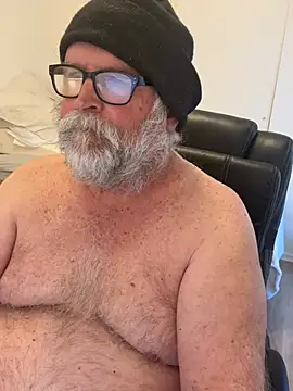 Snapshot of Drummajor chatting on January 20, 4:01 pm Drummajor online show from January 20, 4:01 pm